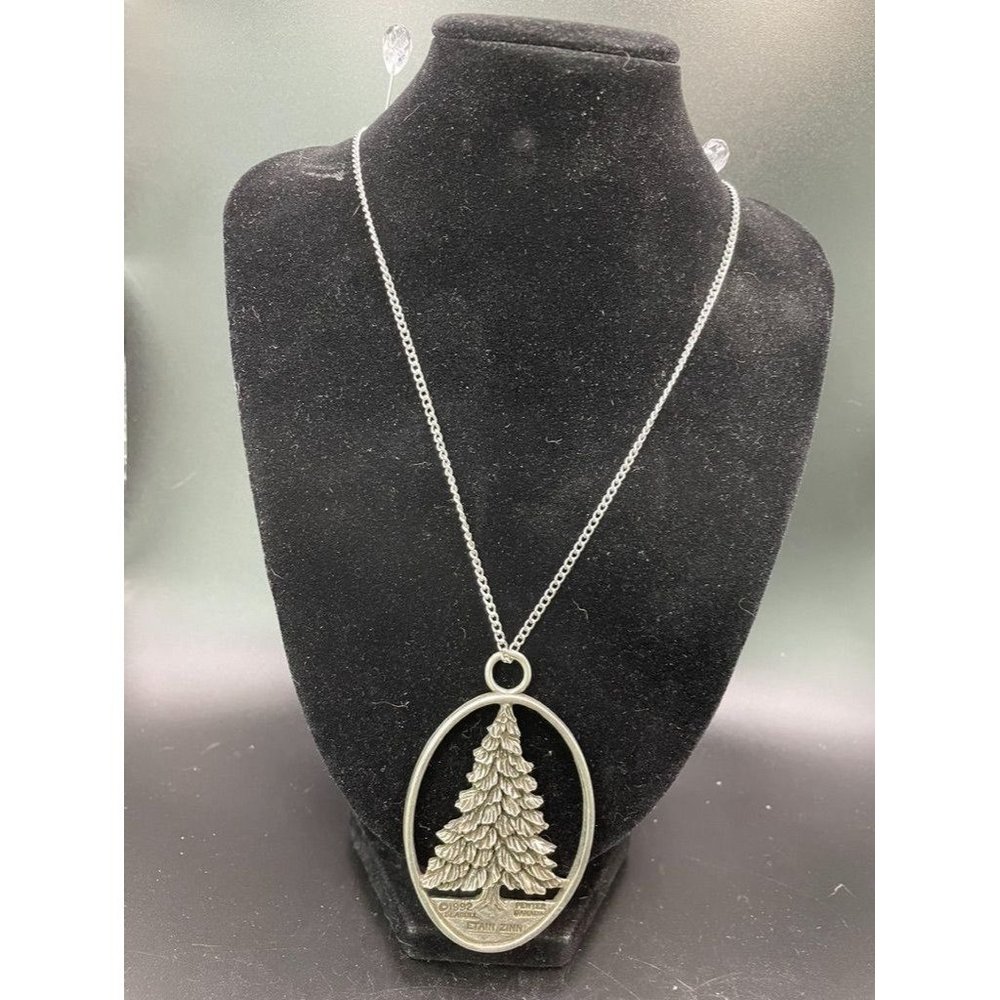 Pewter Canada Etain Zinn 1992 Christmas Ornament Length 2.50 length